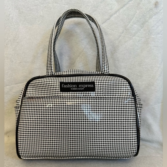 Fashion Express Chicago Handbags - Fashion Express Chicago Mini Bag! So Cute!